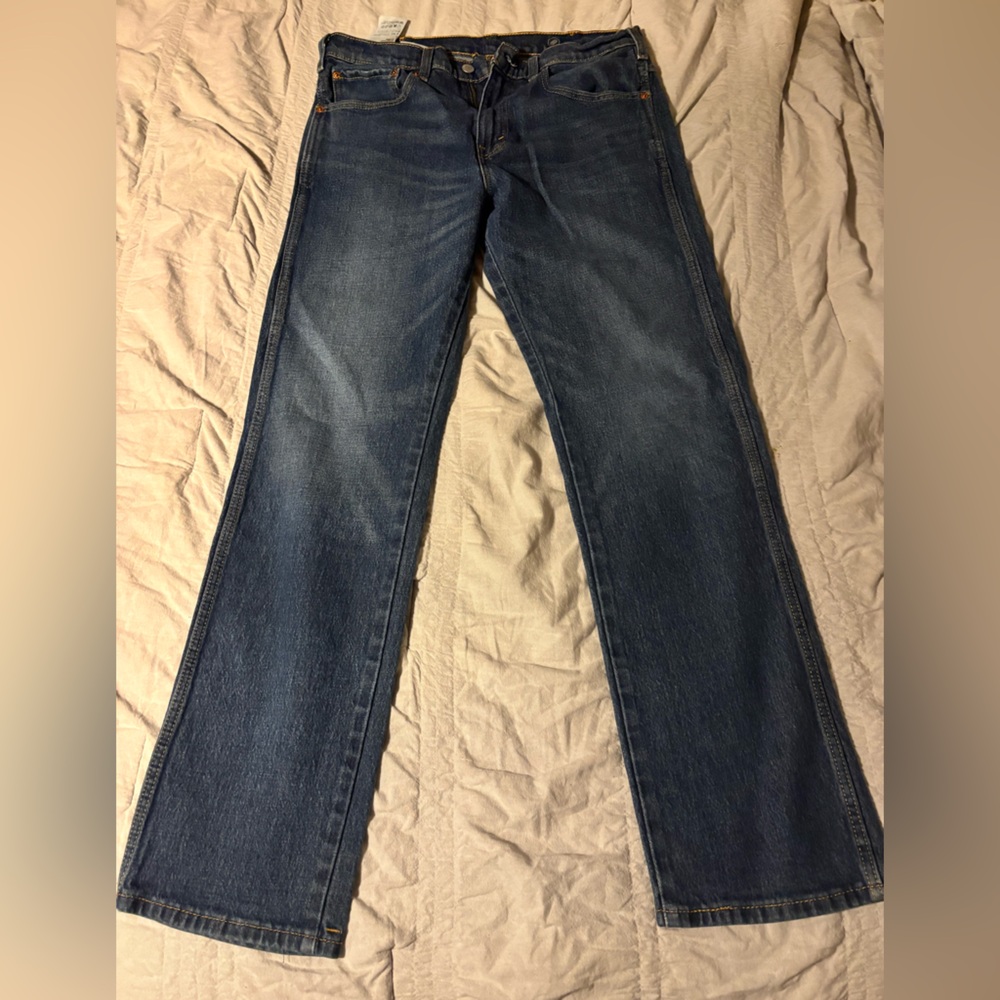Levi's Relaxed Blue Jeans with Classic Denim Texture
